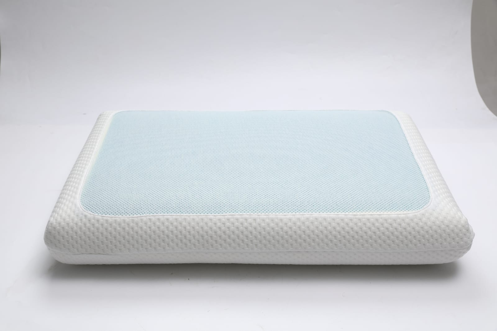 Gel cooling pillow