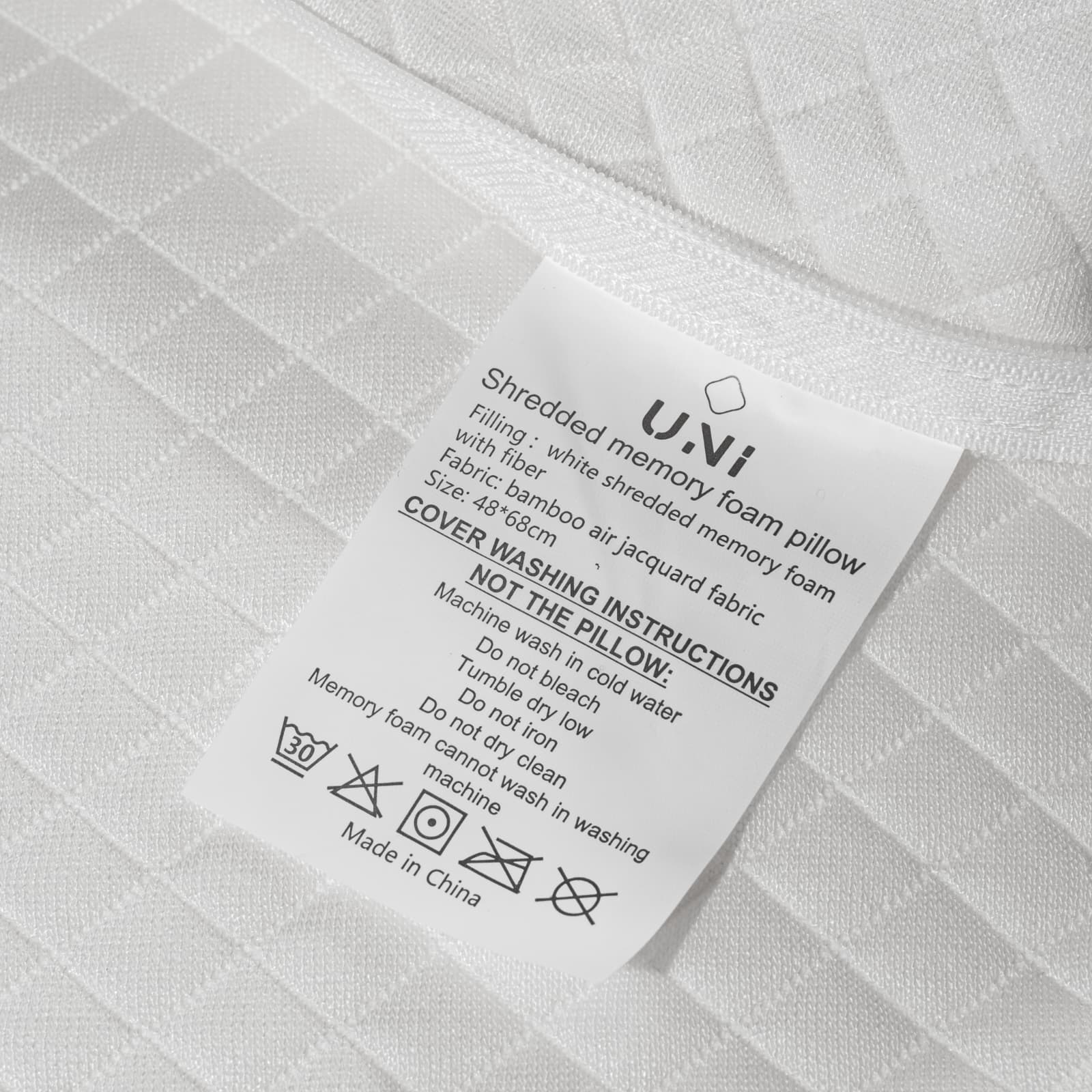 وسادة من إسفنج الذاكرة الممزق